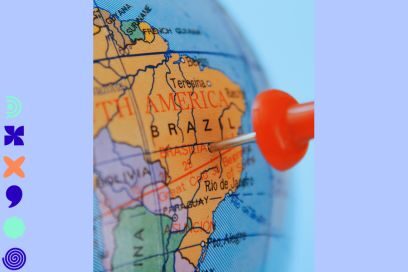 plan répporché sur une épingle rouge plantée sur un globe terrestre en couleur au beau milieu du Brésil - Agrandir l'image, fenêtre modale