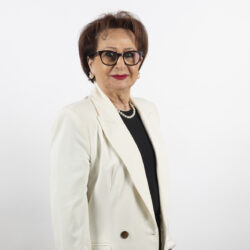 Photo portrait de Marie-Thérèse Arnaud