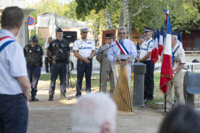 Agrandir l'image 8 sur 12, fenêtre modale