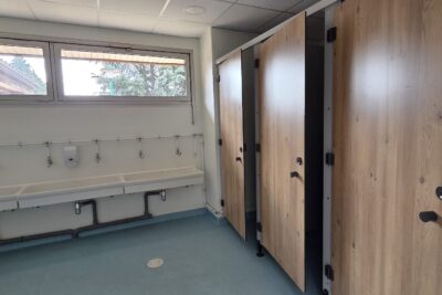 photo de sanitaires neufs - Agrandir l'image 1 sur 3, fenêtre modale