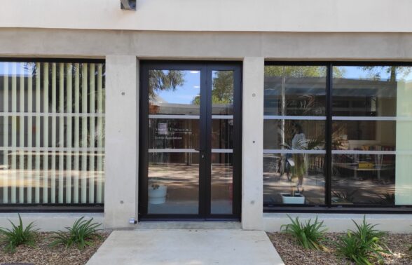 Photo de l'entrée de la maison des associations