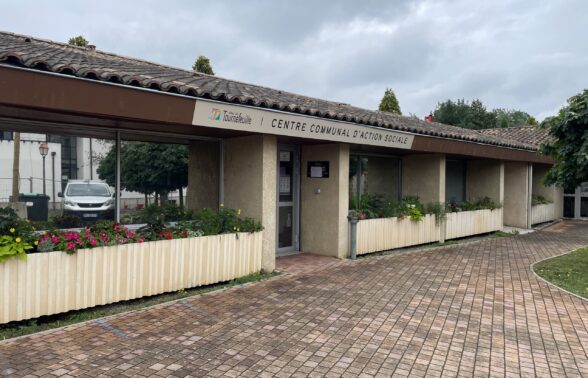 Photo de l'entrée du centre communal d'action sociale