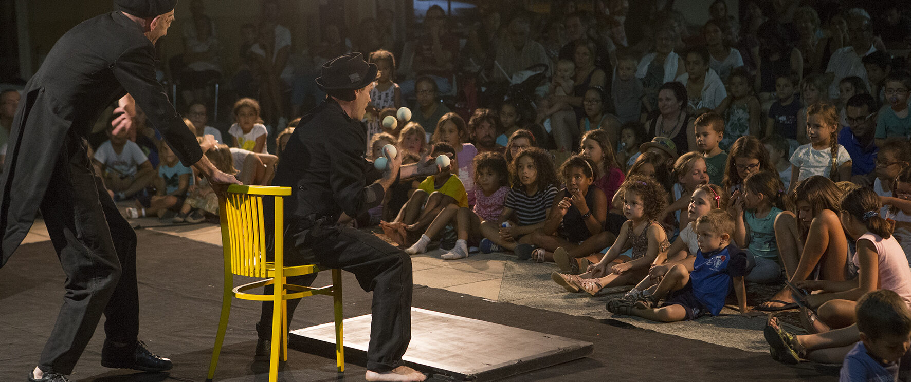 Spectacle maisons de quartier