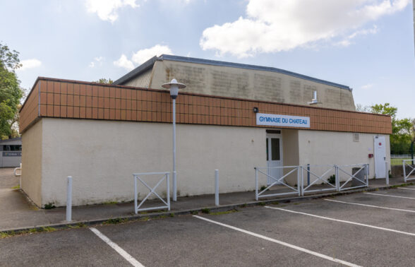 Photo de la façade du Gymnase du Château