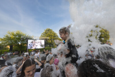 Soirée mousse - Agrandir l'image 24 sur 53, fenêtre modale