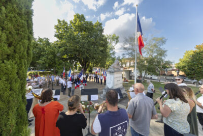 Agrandir l'image 12 sur 17, fenêtre modale