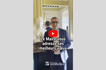 Miniature de vidéo youtube avec le Maire debout face caméra qui adresse ses meilleurs voeux - Agrandir l'image, fenêtre modale